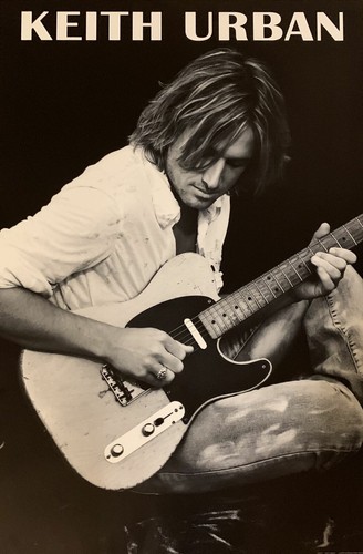 664355 keith urban playing - keith,